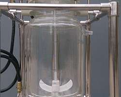 Reator de vidro para laboratório